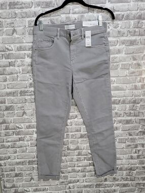 LOFT Women's Modern Skinny Crop Ankle Jeans in Light Gray, Sz 6 (28)